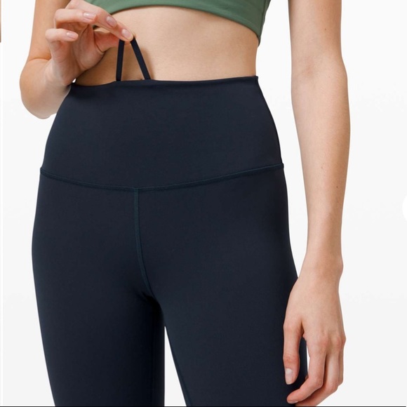 Lulu Wunder Train 21” in Navy - Picture 4 of 5